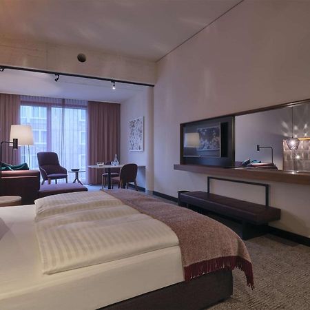 Adina Apartment Hotel Nuremberg Bagian luar foto